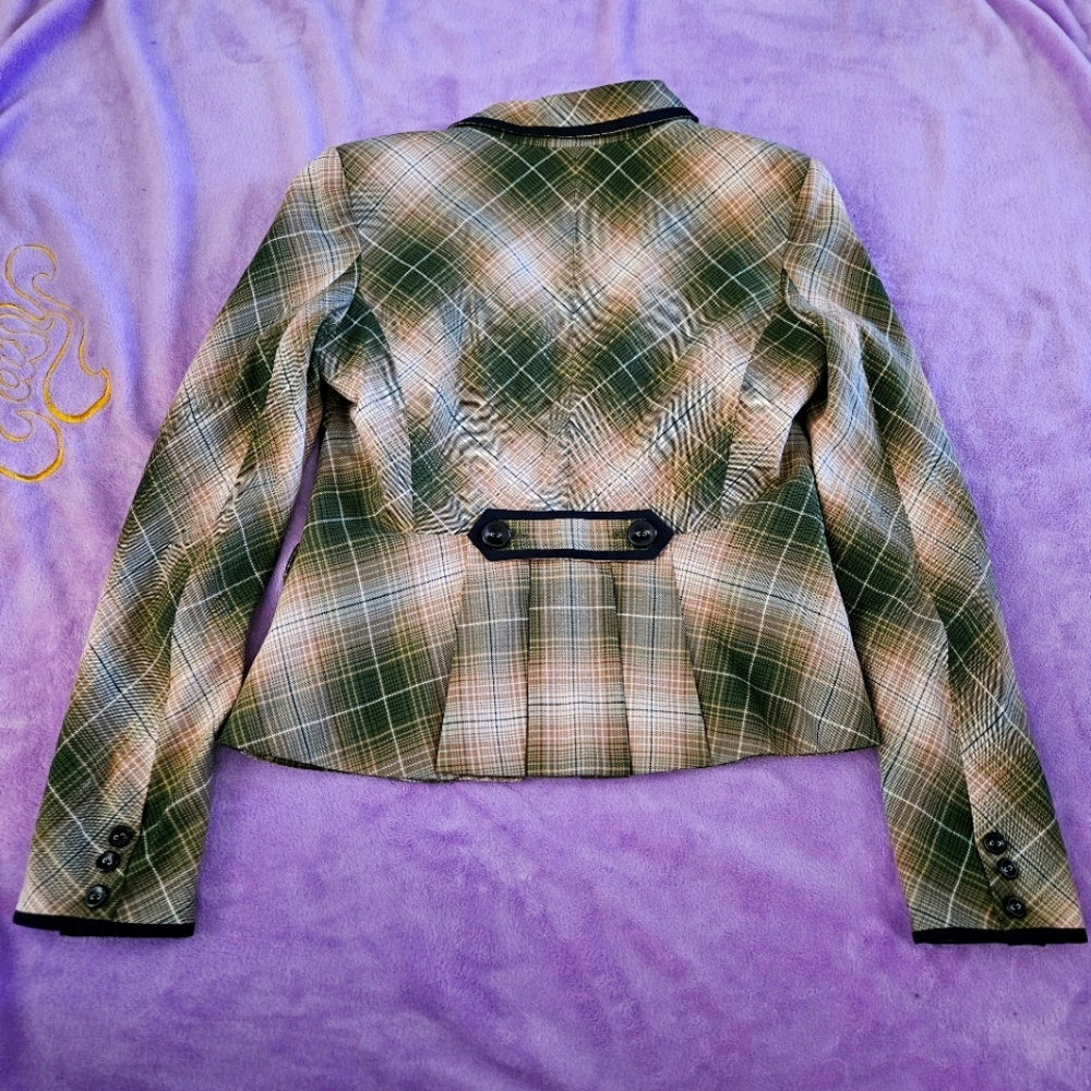 🟢1/2 OFF Gwen Stefani Vogue Plaid Blazer - Green and Tan - Picture 3 of 7